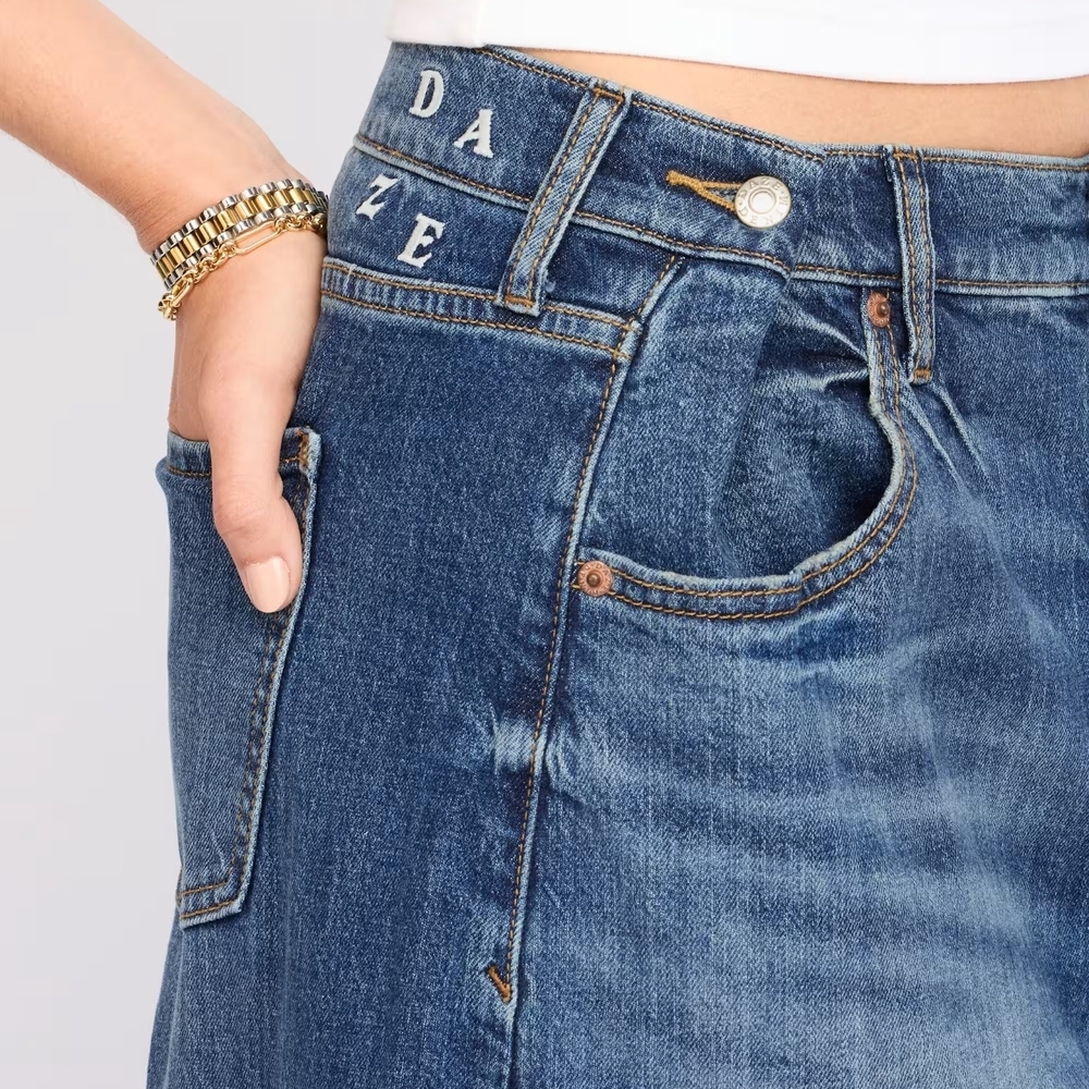 Daze Denim Wide Leg Baggy Jeans in Washed Blue - Picture 4 of 10